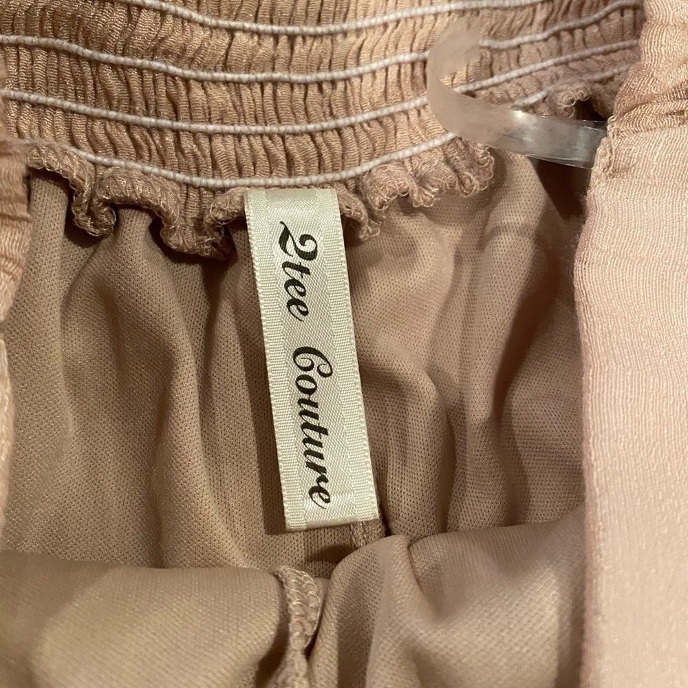 2Tee Couture Tan Lace Shorts Size Small - Picture 6 of 9